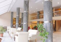 Others 2 Sonnen Hotel