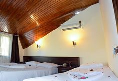 Others 5 Green Palm Hotel