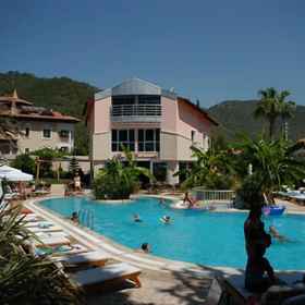 Primary image 1 ファベル アパート ホテル, トゥルンチ ビーチ ホテル