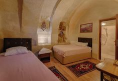 Others 4 Avlu Cave House