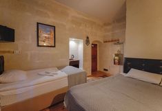 Others 6 Avlu Cave House