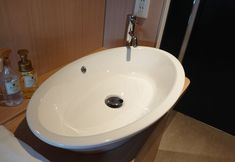 Lainnya 4 R's FOREST INN