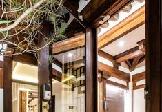 Others 3 Soi Hanok Stay