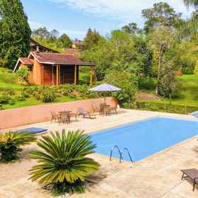 Primary image1Fonte das Hortênsias 農場飯店,Chinese View Lookout Point飯店