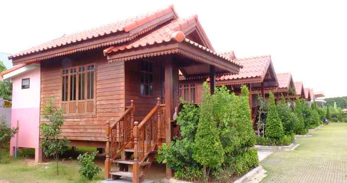 Khác Banmai Hom Resort