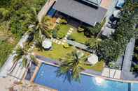 Others 5 Bedroom Beach Front Villa Bang Po SDV145 By Samui Dream Villas