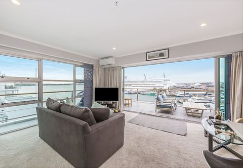 Others 1BR Sub-Penthouse - Panoramic Views