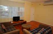 Lain-lain 3 Glenelg Holiday Apartments-Ellis