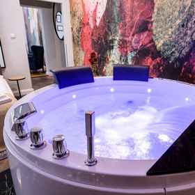 Primary image1Arts Apartments,小波兰省公寓