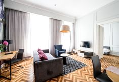 Others 5 Arts Apartments