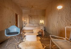 Others 7 Serinn House