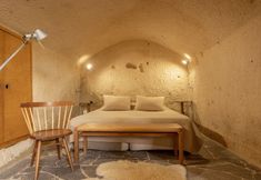 Others 3 Serinn House