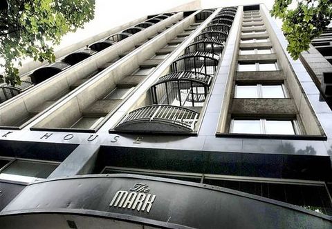 Khác Corporate Stayz at Collins