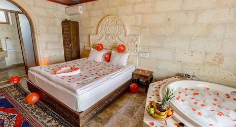 Others 2 Hikmet's House