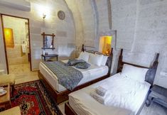 Others 4 Hikmet's House