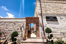 Others Hikmet's House