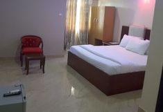 Others 5 Groovy Hotel
