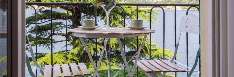 Lain-lain Vista Apartment