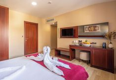 기타 6 Park By Clover