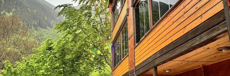 Others Mavera Aparts