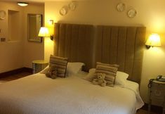 其他 6 Old White Hart