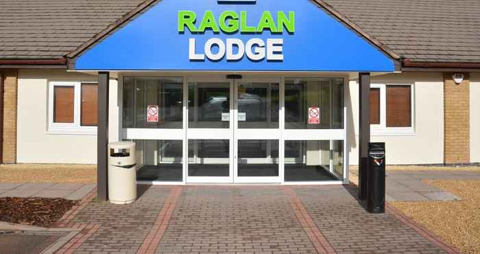 อื่นๆ Raglan Lodge