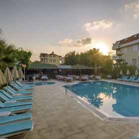 Primary image1西代里蘇斯飯店,马纳夫加特瀑布飯店