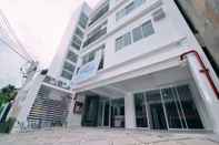 Lainnya The Strand Suites and Dormitel