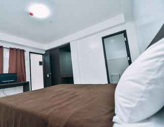 Lainnya 2 The Strand Suites and Dormitel