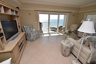 Others Escapes To The Shores 605 4 Bedroom Condo by RedAwning