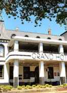 Primary image Healesville Grand Hotel