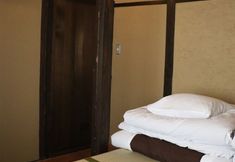 Lain-lain 5 Hibari Hostel