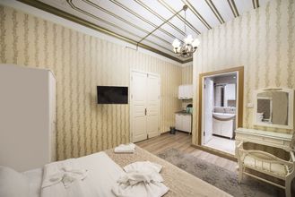 Lain-lain 4 Emre Residence Suites