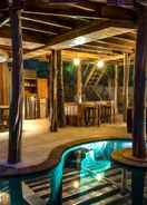 Foto utama Gili Treehouses