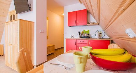 Others 2 Willa Wrzos