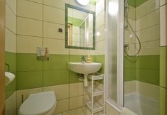 Others 4 Willa Wrzos