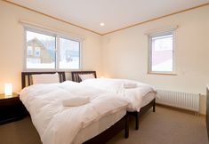 Others 5 Ruby Chalet