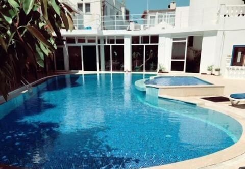 อื่นๆ Blu Hotel