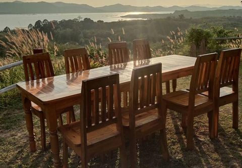 Others Sunset Resort