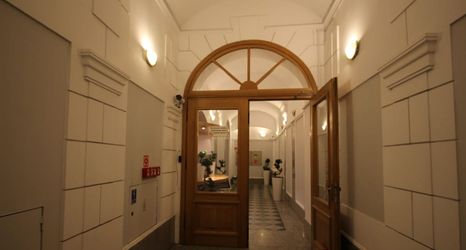 Others 2 One Lucky Hostel - Old Town