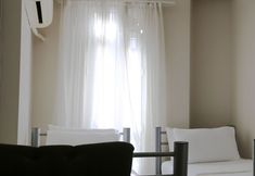 Others 4 Bristol Hostel