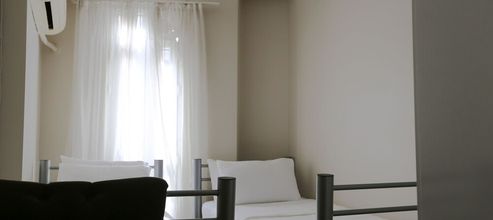 Others 4 Bristol Hostel