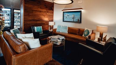 Others 4 Feather Factory