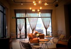 Others 6 The Compass Inn