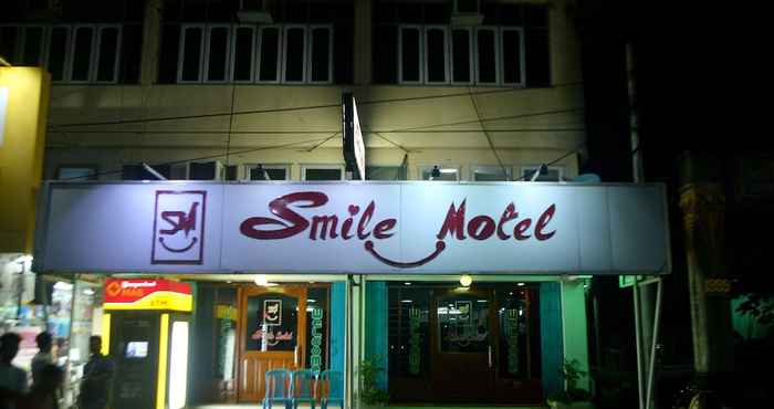 Others Smile Motel