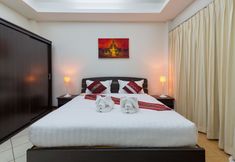 Others 6 Kata Pool Apartments