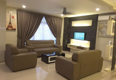 Others Laman Kurnia Holiday House