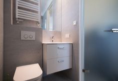 Others 6 Bizzi LuxCenter View Studio