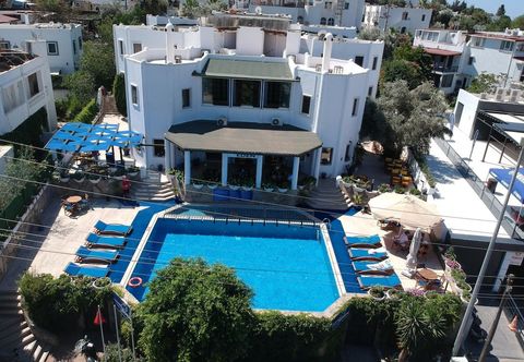 อื่นๆ Eden Hotel