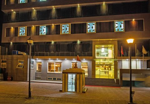 기타 Manek Svasti Inn